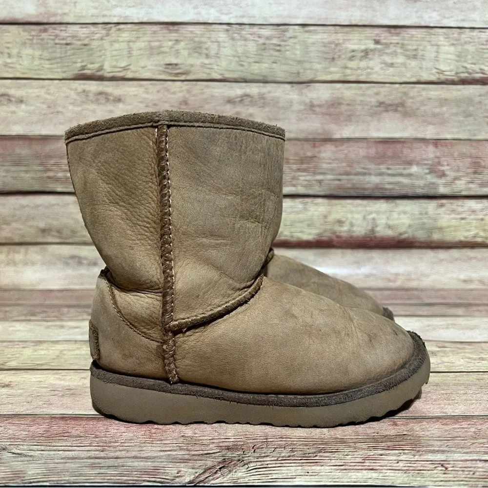 Ugg Brown Leather Classic Short Boots